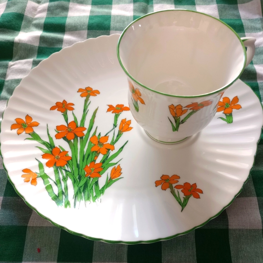 Crown Staffordshire England Tea cup & Crumpets dish